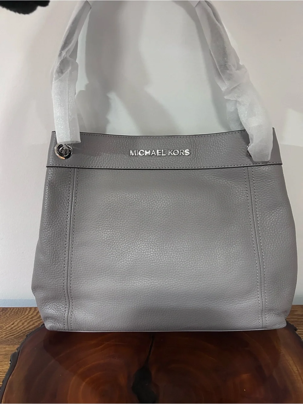 NWT Michael Kors Light Gray Pebbled Leather Shoulder Bag